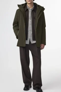 Blake Hood 8240