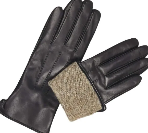 CariannaMBG Glove
