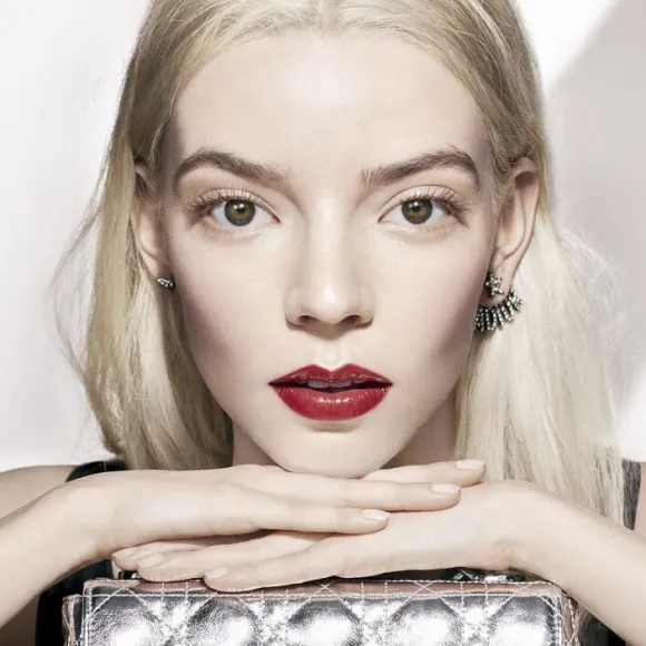 DIOR Addict - Shine Lipstick - 90% Natural Origin - Refillable 3,2 g