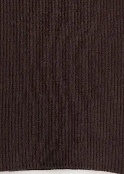Fitted fine-knit top
