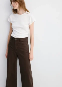 High-waisted wide leg jeans