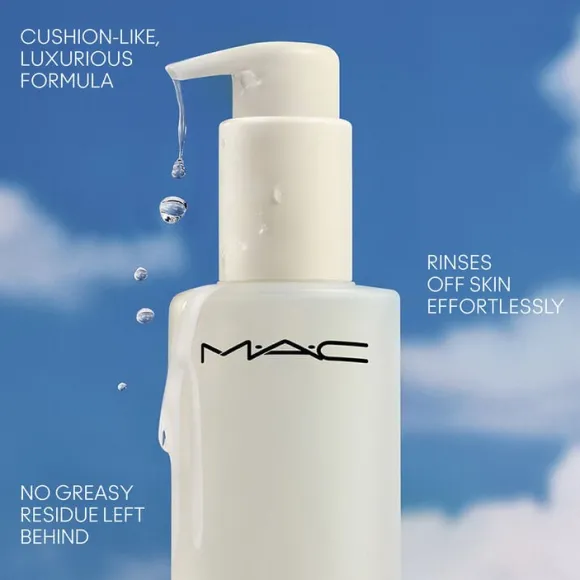 Hyper Real Fresh Canvas Cleansing Oil