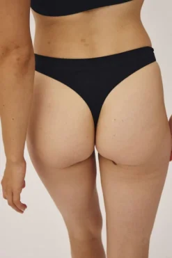 Mellanie 5 Seamless String GRS