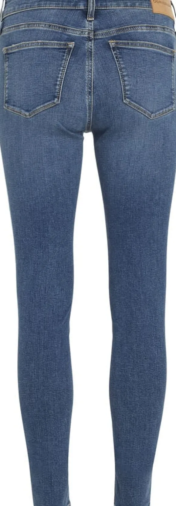 MID RISE SKINNY