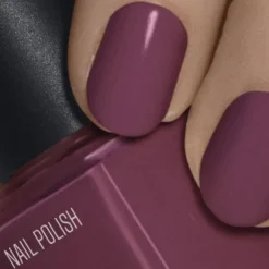 Nail Polish Dusty Bordeaux