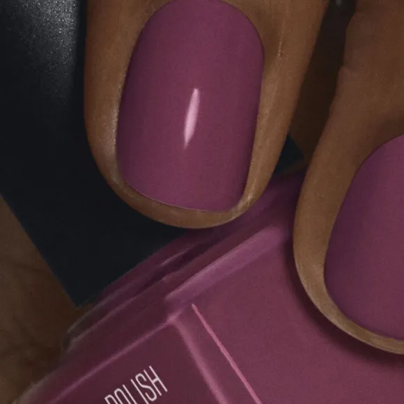Nail Polish Dusty Bordeaux