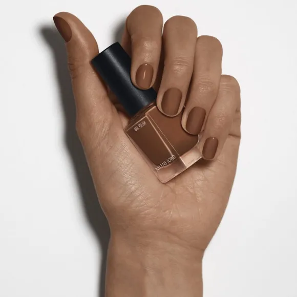 Nail Polish Walnut Brown