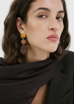 Natural fibre hanging earrings