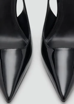 Patent heeled shoes