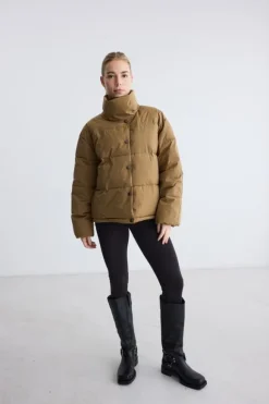 Puffer Boxi Jacket SHELTER