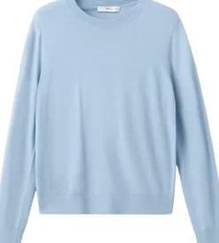Round-neck knitted sweater