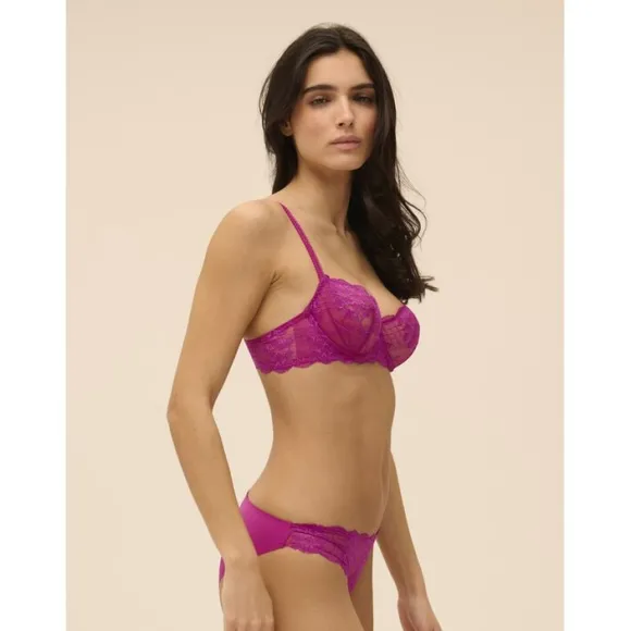 RÊVE Brief