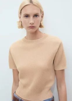 Short-sleeved crop sweater