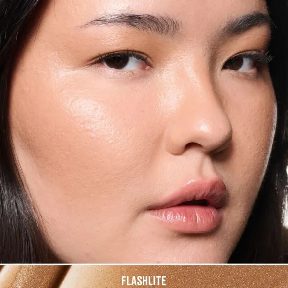 Strobe Beam Liquid Bronzelighter