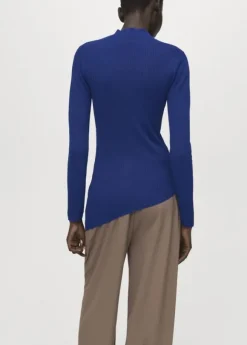 Sweater with asymmetrical turtlenec
