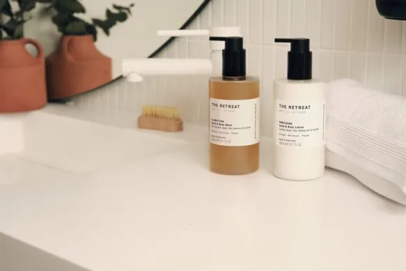The Retreat Clarifying Hand & Body Wash