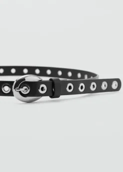 Thin eyelets belt