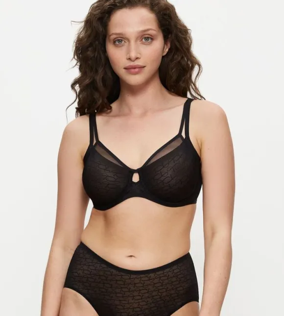 Triumph Signature Sheer W01 EX