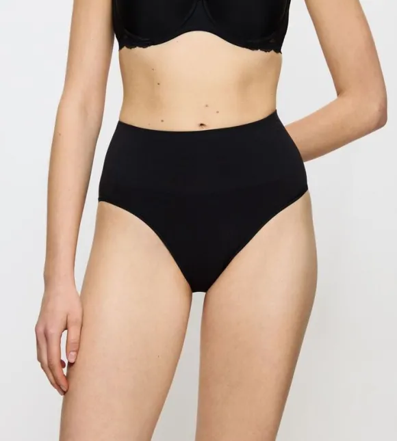 Triumph Soft Sculpt Bandeau String
