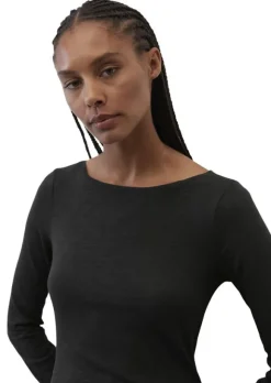 T-shirt, long sleeve, boat neck