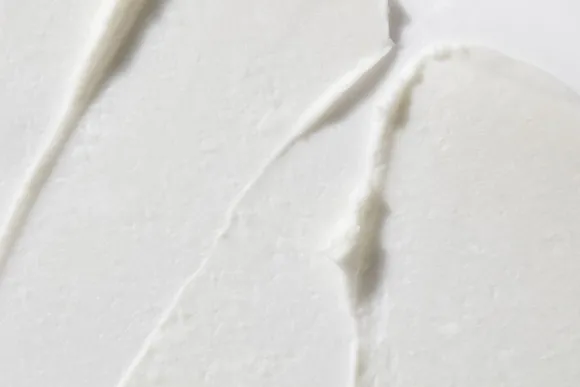 Ultra Facial Overnight Rehydrating Mask with 10. 5% Squalane