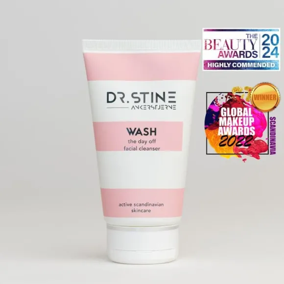 WASH the day off facial cleanser 15